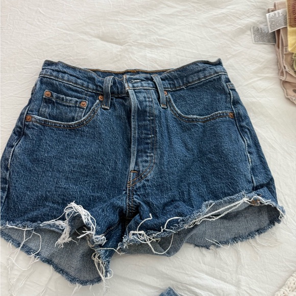 Levi's Pants - Women’s Levi 501 shorts